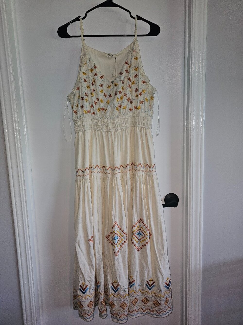 Miss Me Women's Southwestern Embroidered Tiered Midi Dress L